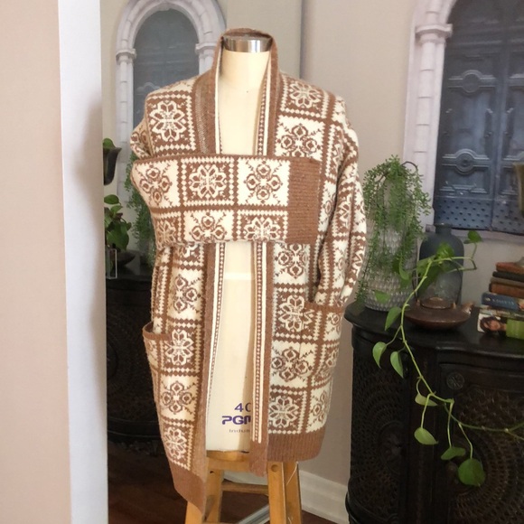Tahari ladies cardigan oversized M ! - Picture 6 of 10